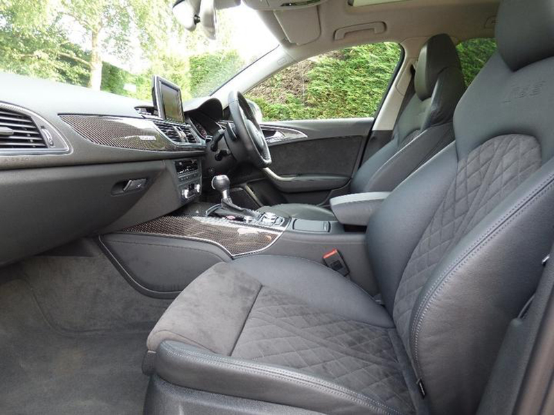 Illustration for article titled Bona Fide Wagon Lord Prince Harry's Audi RS6 Avant Is for Sale